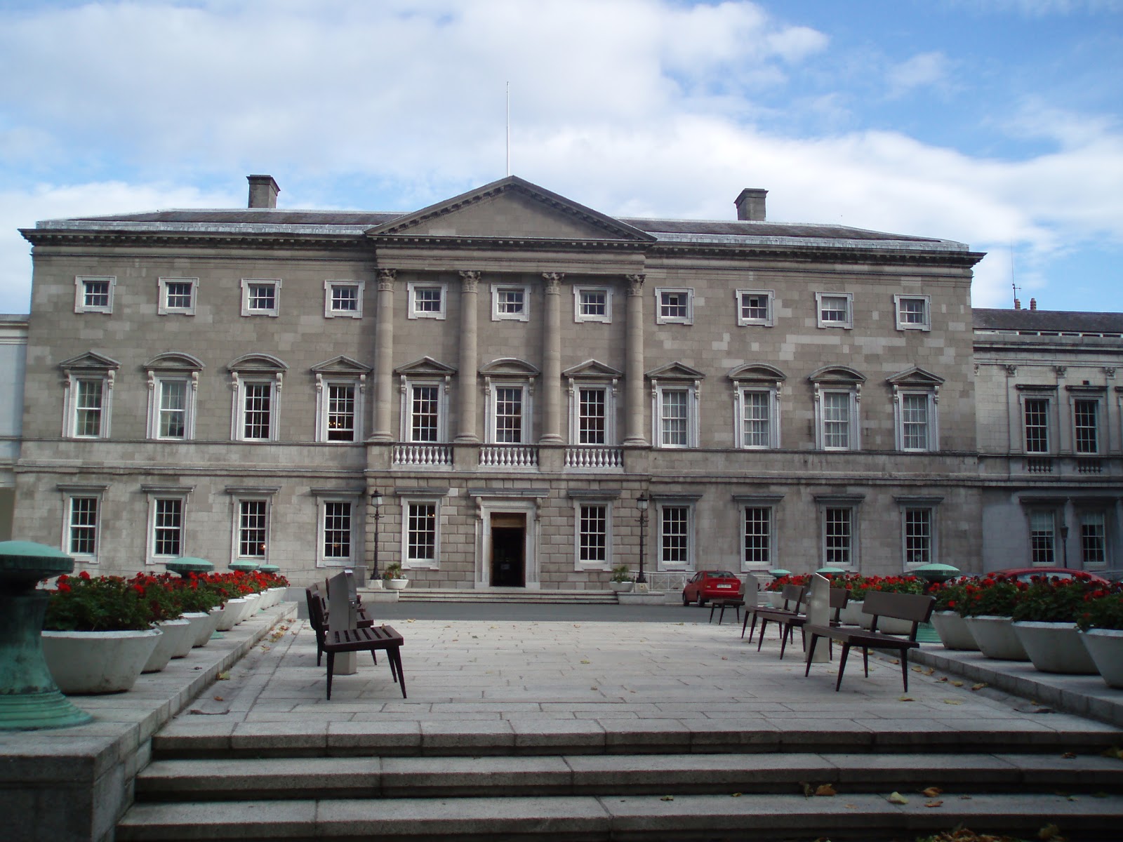 TDs Hire Family Members For Well paid Leinster House Jobs