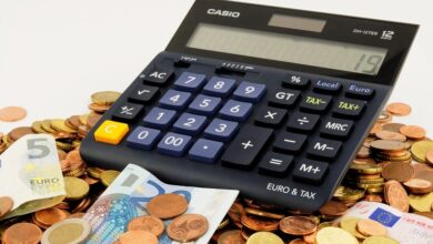 Money & Calculator (Bru-nO/Pixabay)