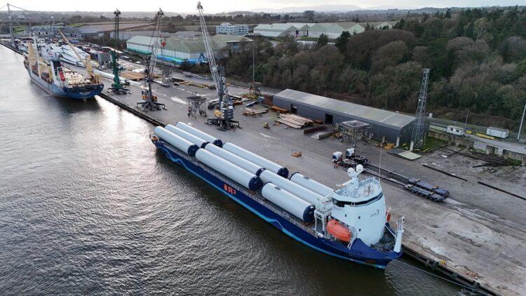 New offshore windfarm hub handles record breaking scales over the weekend