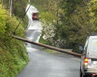 South Kilkenny road blocked by pole down