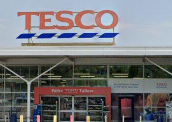 Gardaí in Carlow continue to seek information on two males seen leaving Tesco Tullow on e-scooters following burglary