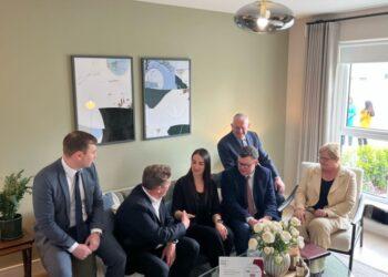 “It is honestly completely lifechanging” says woman who went from facing homelessness to getting keys to a new Kilkenny home