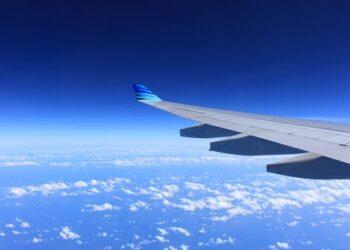Holiday goers from Carlow and Kilkenny to find out today if their Aer Lingus flights will be taking off next week