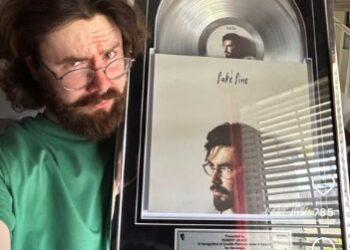 Kilkenny singer and songwriter Robert Grace sees track go double platinum