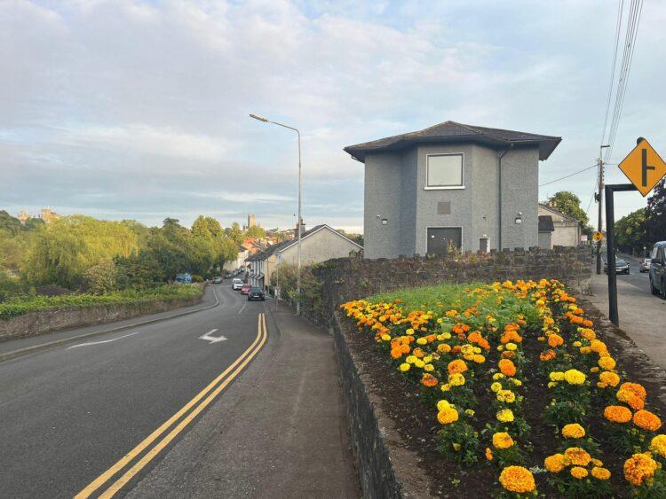 Protest takes place outsite venue earmarked for IPAS in Kilkenny City