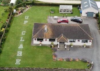 Clare man leaves a special message on his Kilkenny neighbours lawn ahead of this afternoon’s All Ireland Semi Final