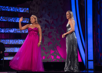 Castlecomer’s Lisa O’Rourke wows crowd at International Rose of Tralee Festival