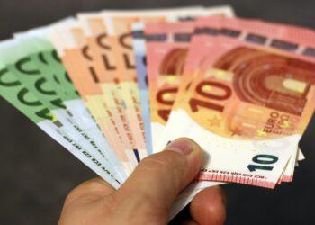 Communities across Carlow and Kilkenny to benefit from latest funding for Town Centre First