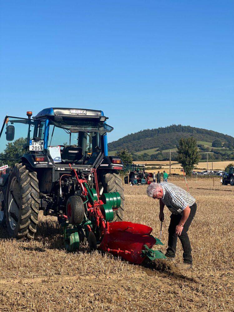 World Ploughing Champion, Carlow man Eamonn Tracey, faces close competition as his two sons take to the furrows
