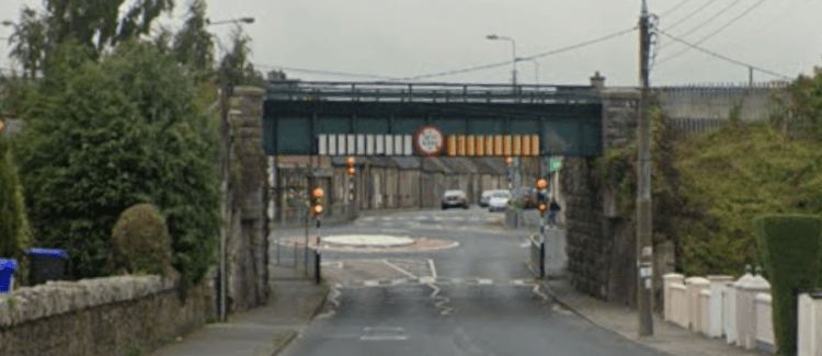 There doesn’t seem to be any damage to a railway bridge in Carlow after a lorry crashes into it