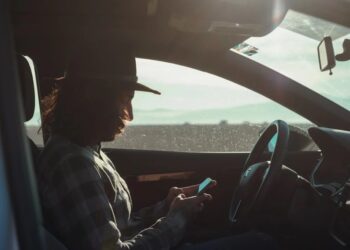 Almost 800 drivers caught using mobile phones by Gardaí in first fortnight of 2025 including 26 in Carlow and Kilkenny