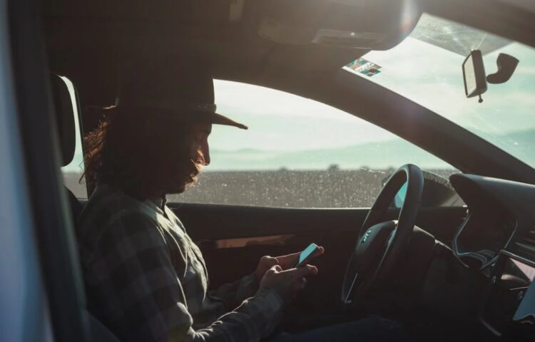 Almost 800 drivers caught using mobile phones by Gardaí in first fortnight of 2025 including 26 in Carlow and Kilkenny