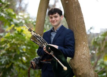Carlow’s Colm Broderick Named Ceoltóir Óg for 2025 at Gradam Ceoil TG4 Awards