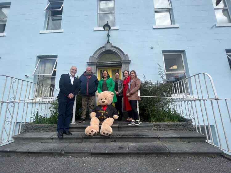 A mixture of chat and cake for the leader of the Opposition in Kilkenny