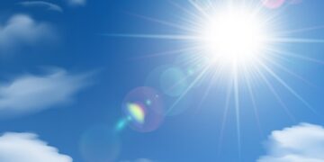 Record Heat Expected Tomorrow as Ireland Basks in Sunshine