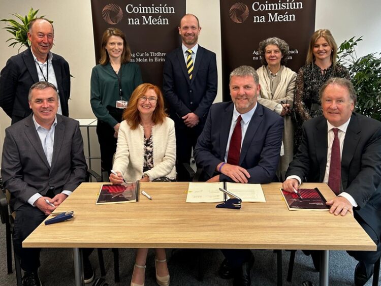 KCLR Secures New 10-Year Broadcasting Contract with Coimisiún na Meán