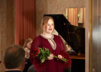 Carlow Soprano wins emerging talent award ahead of Blackwater Valley Opera Festival