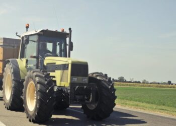 IFA county chairs for Carlow and Kilkenny ‘surprised’ by call for tractors to be banned from motorways