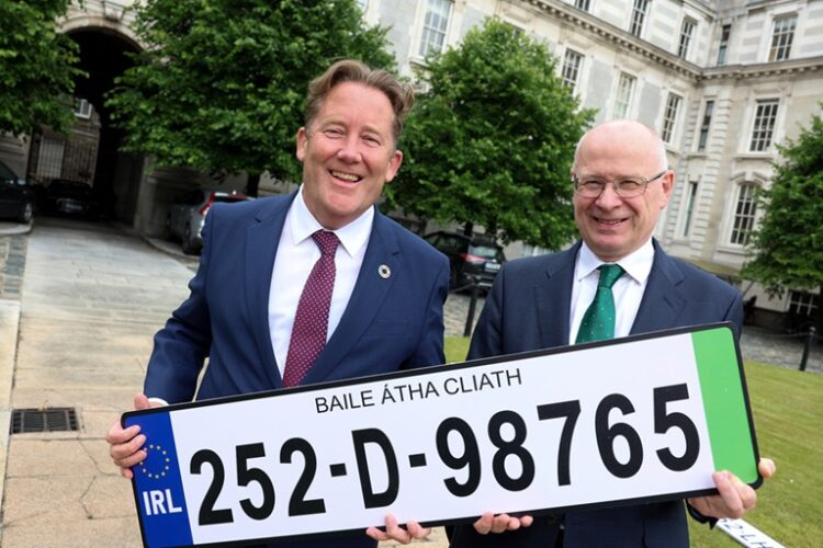 New green stripe on Irish number plates to identify zero-emission vehicles