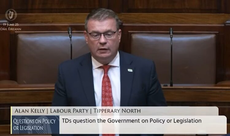 North West Kilkenny TD asks why he was the one who updated the Justice Minister on undercover garda supply of guns to man involved in Carlow shooting