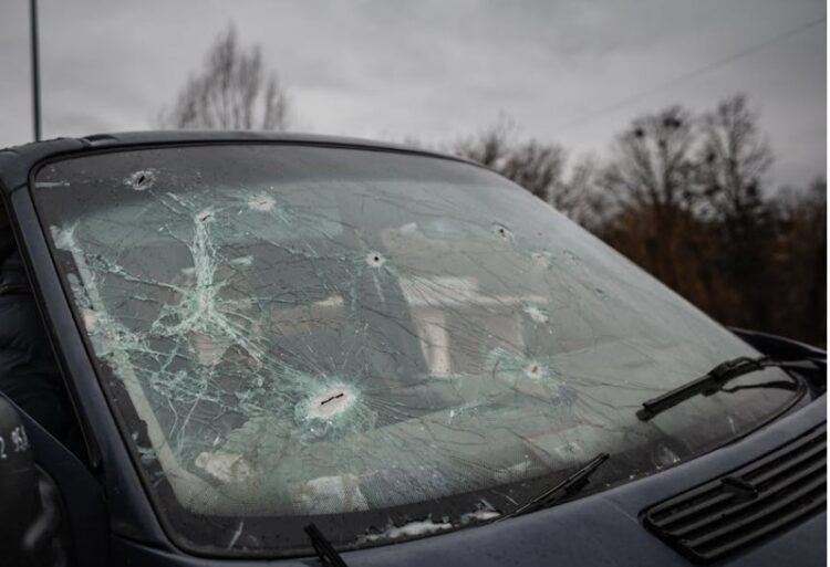 Windows of at least three cars smashed at County Carlow car park