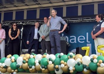Tánaiste Officially Opens 75th Tullow Agricultural Show