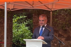 Minister Dara Calleary pledges to support Carlow town in its hosting of the Entente Florale