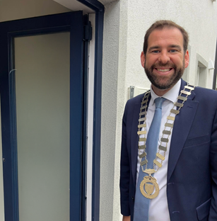 Carlow Councillor Fintan Phelan says the government should have done more for school secretaries and caretakers.