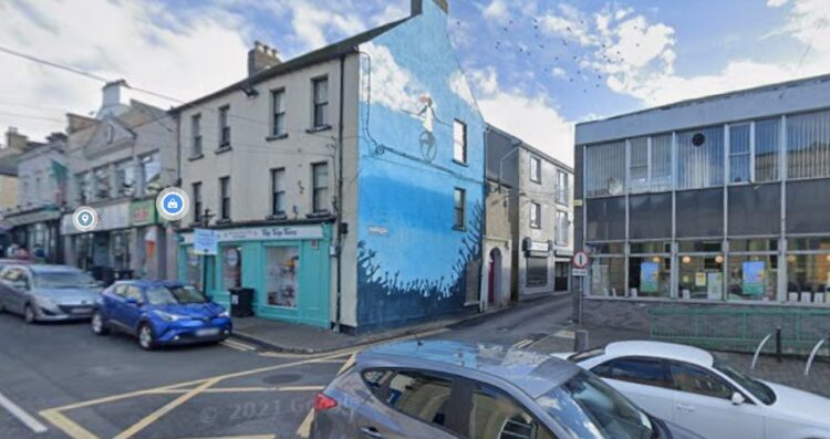 Mayor calls for safety measures on busy Carlow town lane