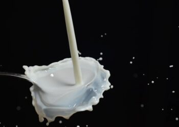 “We don’t want a price war, we need a fair value for fresh milk” is the call from dairy farmers