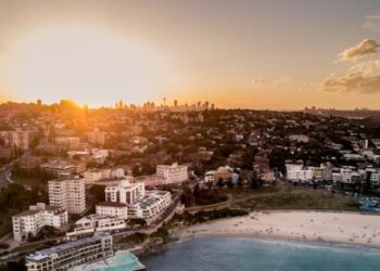 ‘Shocking’ and ‘Senseless’; Carlow based Simon Lewis reacts to shootings at Bondi Beach