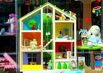 Barnardos launch a donation drive at local branch to raise funds for vital support to help disadvantaged children