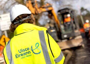 Burst water main affecting water supply in Thomastown