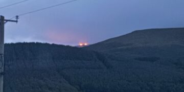 Firefighters tackle Waterford blaze as wildfire on Slievenamon brought under control