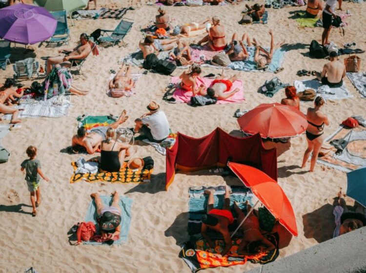 “Most areas now will expect to stay largely dry and warm and sunny” says Carlow Weather’s Alan O’Reilly