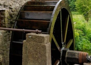 Restored South Kilkenny mill wheel set for Heritage Week showcase